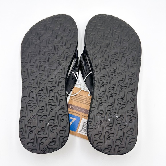 Flojos Black Thong Foam Sandals - Picture 4 of 4